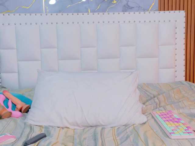 Live sex webcam photo for Indiancutiie #292052026