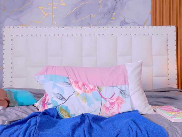 Live sex webcam photo for Indiancutiie #292117906