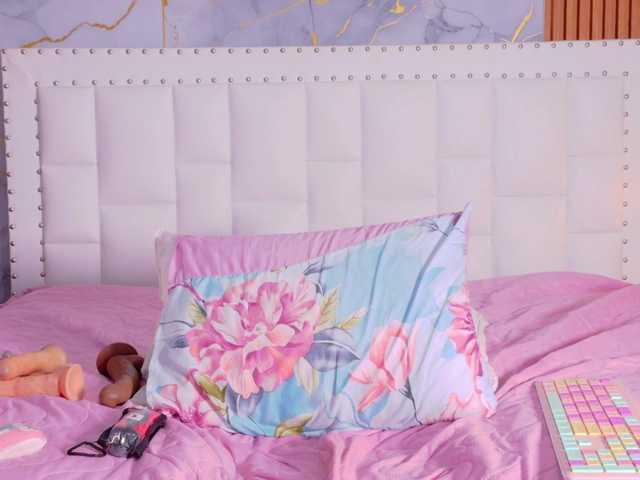 Live sex webcam photo for Indiancutiie #292238472