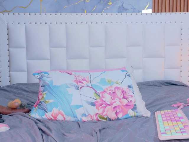 Live sex webcam photo for Indiancutiie #292411976