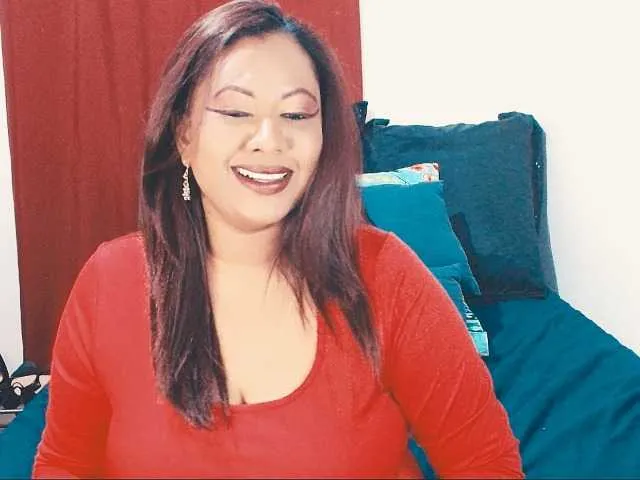 Live sex webcam photo for Indianlust69 #290940047