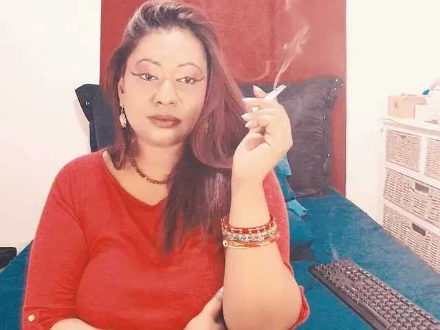 Live sex webcam photo for Indianlust69 #291128461