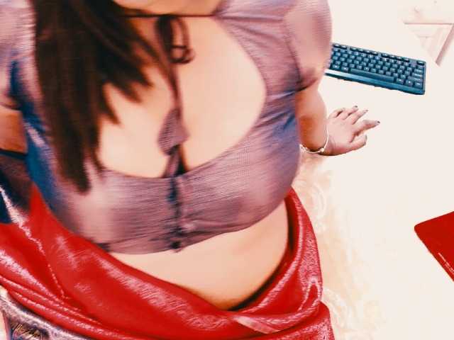 Live sex webcam photo for Indianlust69 #291717527