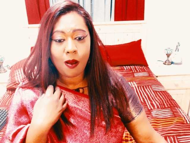 Live sex webcam photo for Indianlust69 #291917412