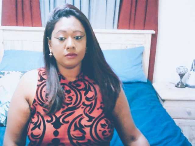 Live sex webcam photo for Indianlust69 #292103432