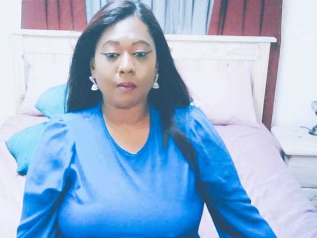 Live sex webcam photo for Indianlust69 #292172739