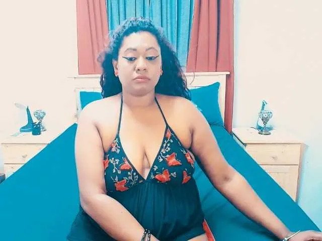 Live sex webcam photo for Indianlust69 #292818220