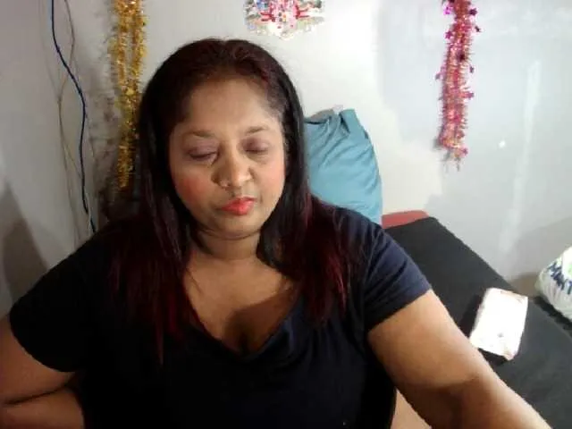 Live sex webcam photo for Indiantasha #287986287