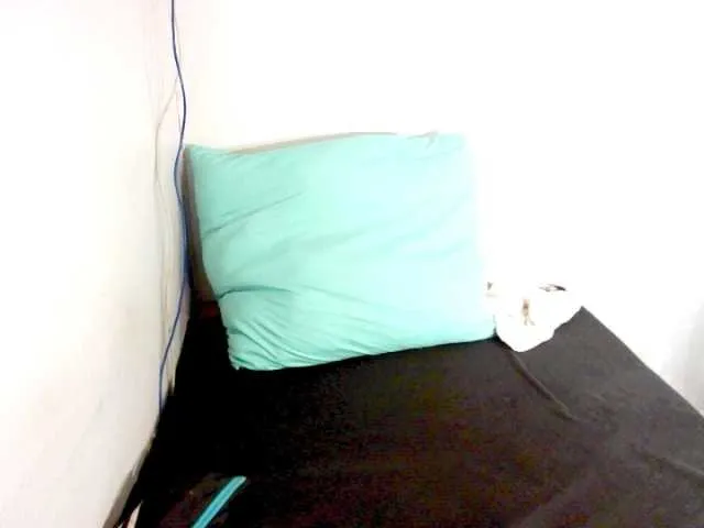 Live sex webcam photo for Indiantasha #287986306
