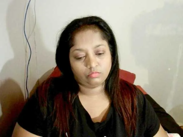 Live sex webcam photo for Indiantasha #287986423