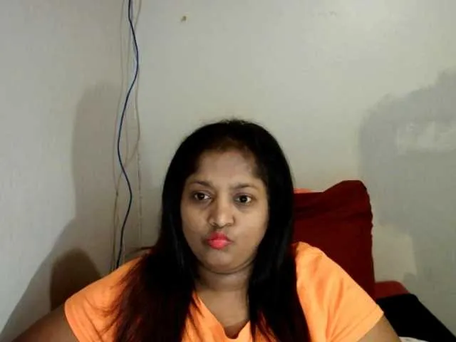 Live sex webcam photo for Indiantasha #287986441