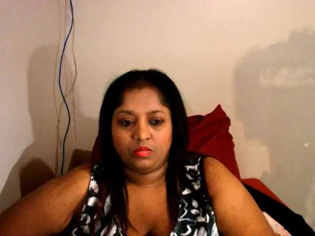 Live sex webcam photo for Indiantasha #287986445