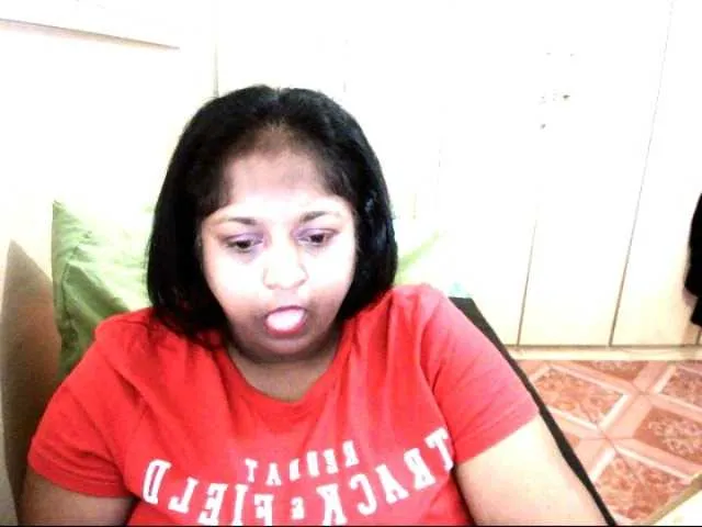 Live sex webcam photo for Indiantasha #287986510