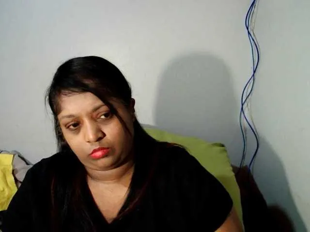 Live sex webcam photo for Indiantasha #287986523