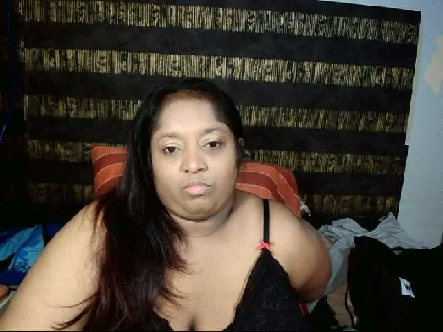 Live sex webcam photo for Indiantasha #287986790