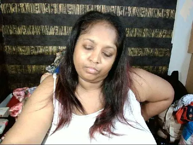 Live sex webcam photo for Indiantasha #287986854