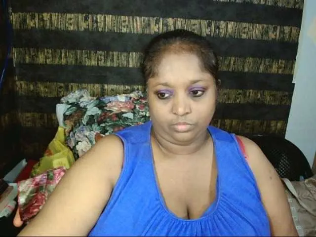 Live sex webcam photo for Indiantasha #287986886