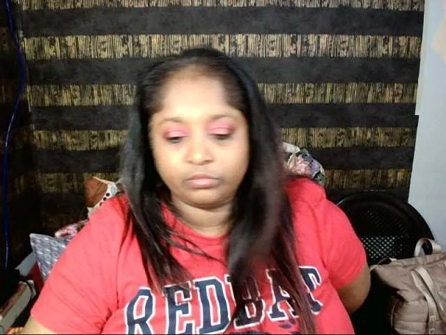 Live sex webcam photo for Indiantasha #287986891