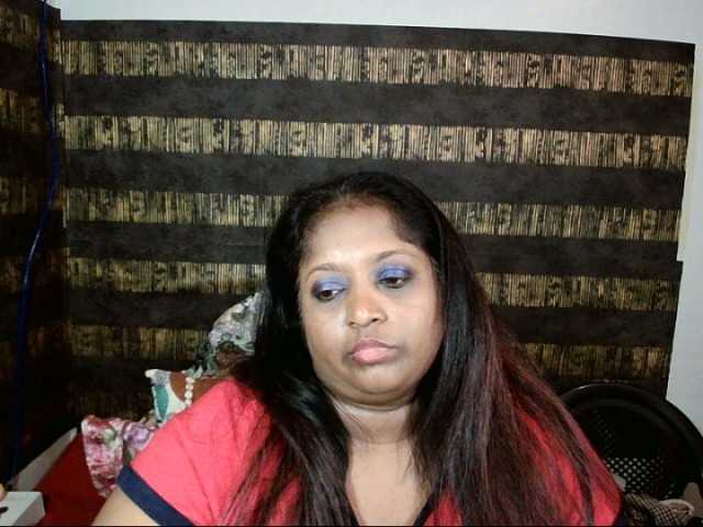 Live sex webcam photo for Indiantasha #277738154