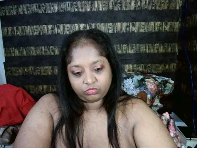 Live sex webcam photo for Indiantasha #288935525