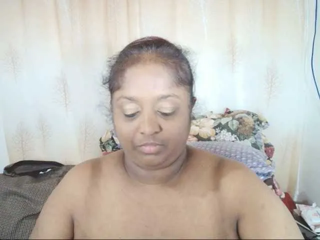 Live sex webcam photo for Indiantasha #290267907