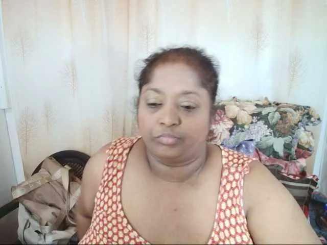 Live sex webcam photo for Indiantasha #290814504