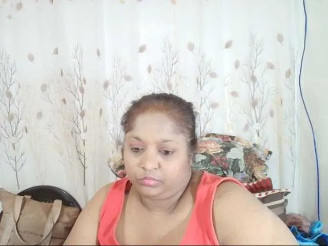 Live sex webcam photo for Indiantasha #291234643