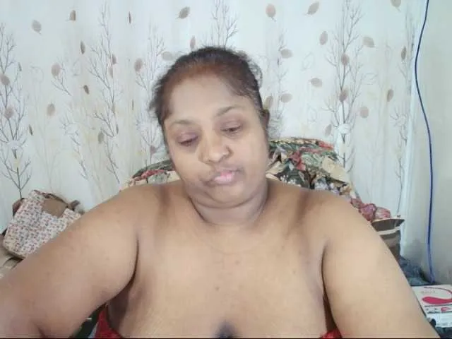 Live sex webcam photo for Indiantasha #291265366