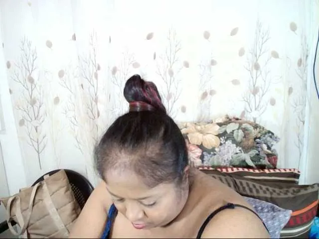 Live sex webcam photo for Indiantasha #291342319
