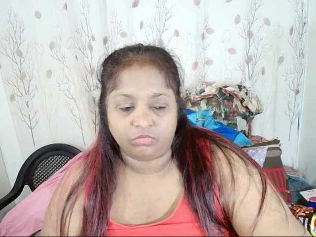 Live sex webcam photo for Indiantasha #291690063
