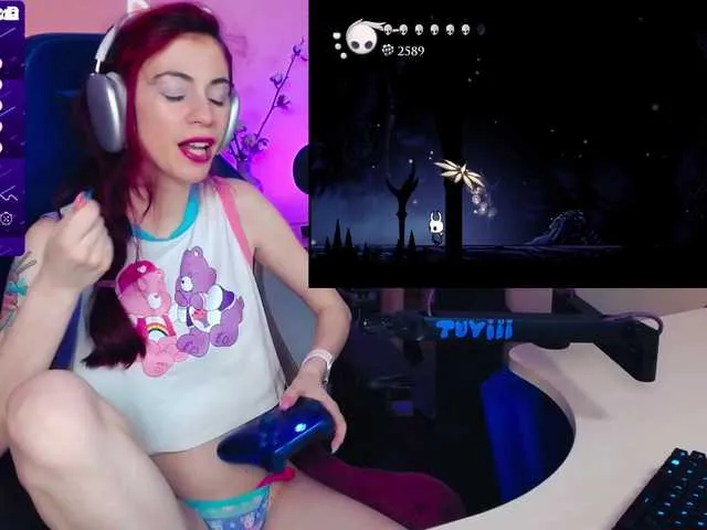 Live sex webcam photo for Indriya2x0 #275695950