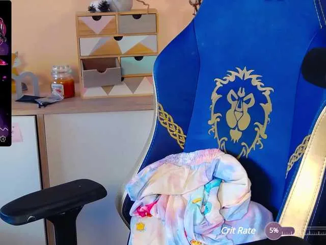 Live sex webcam photo for Indriya2x0 #275999617