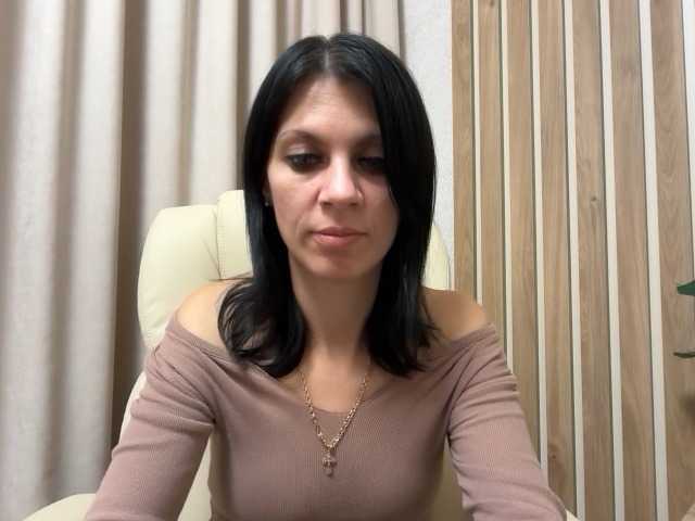 Live sex webcam photo for InjaAtHome #292202346