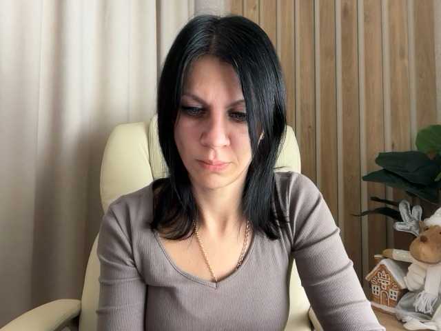 Live sex webcam photo for InjaAtHome #292384460