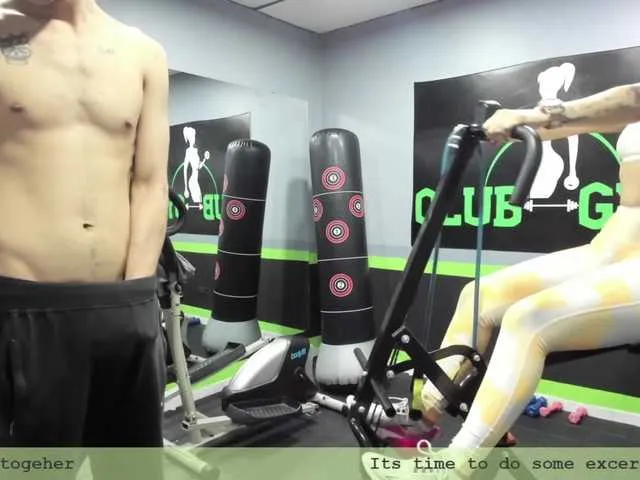 Live sex webcam photo for InnocentLov-1 #274569628