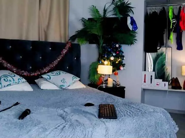 Live sex webcam photo for InvitingTina #276994710