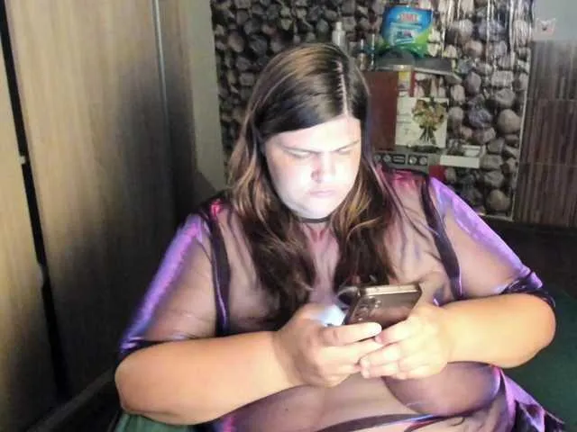 Live sex webcam photo for Ionysexylips69 #291412464