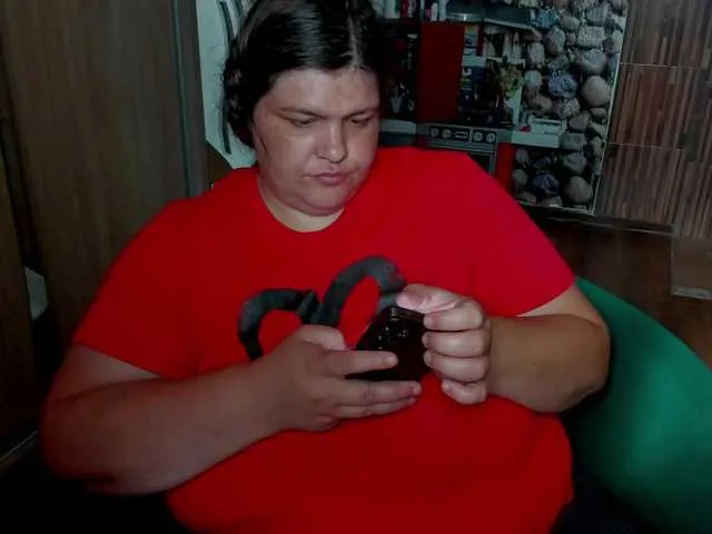 Live sex webcam photo for Ionysexylips69 #291478240