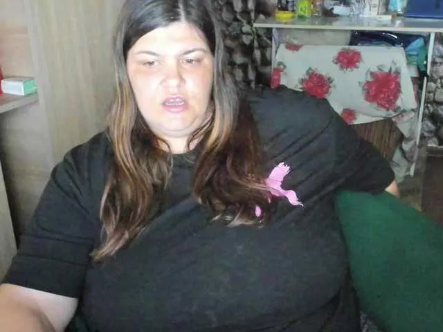 Live sex webcam photo for Ionysexylips69 #292247358