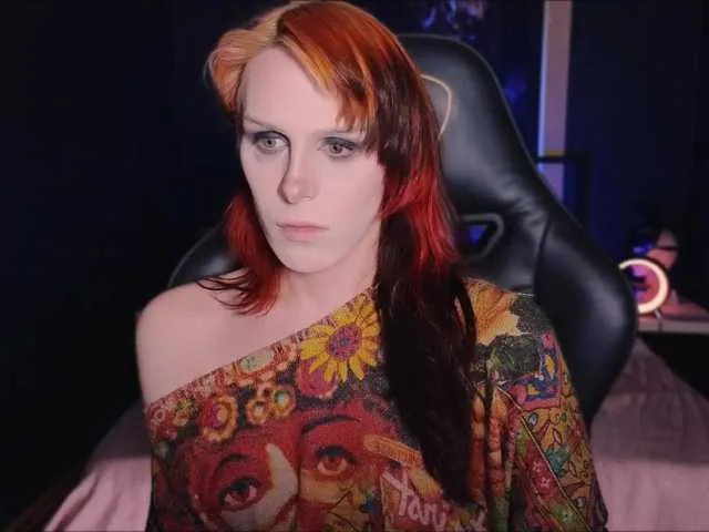 Live sex webcam photo for IridaGrey #276792059