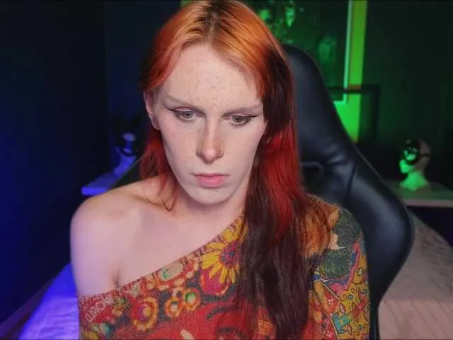 Live sex webcam photo for IridaGrey #276820891