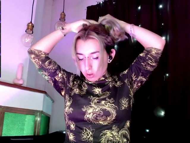 Live sex webcam photo for Iriis-hs #272835302