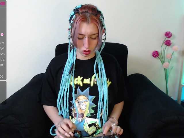 Live sex webcam photo for Iriis-hs #273375696