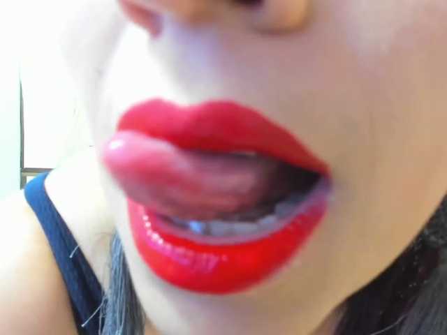 Live sex webcam photo for Irina-Soler #273664310