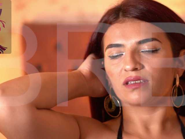 Live sex webcam photo for Irina-Soler #277430518