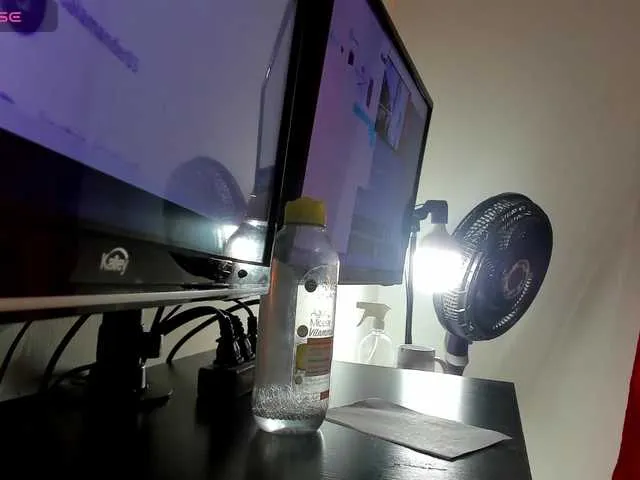 Live sex webcam photo for Irina-Soler #290248443