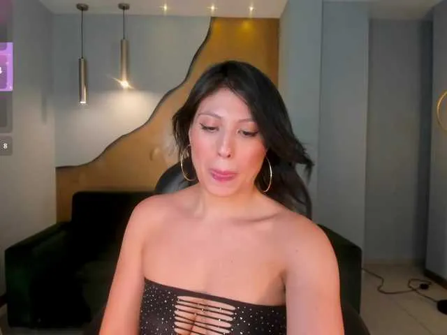 Live sex webcam photo for IrinaPortman #291491158