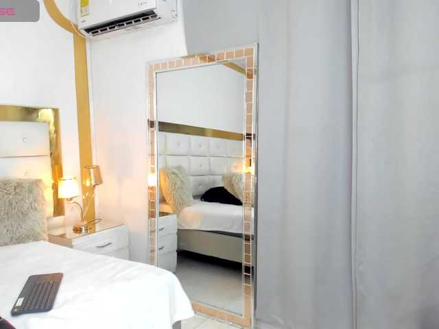 Live sex webcam photo for IrinaQueens #277649188