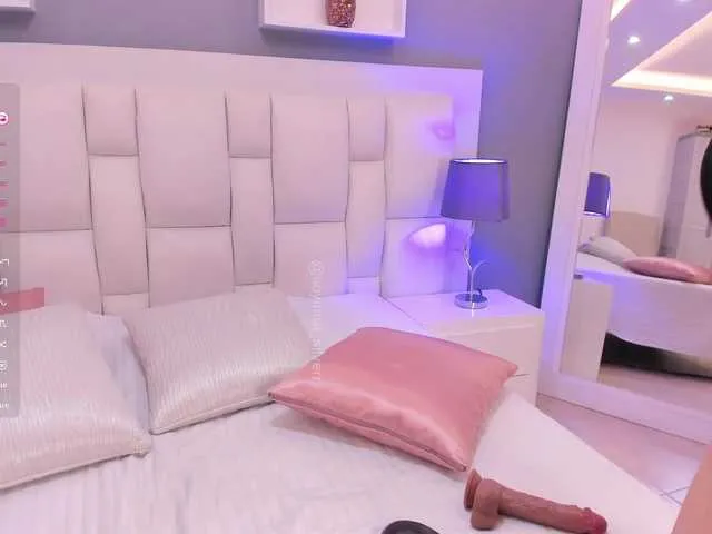 Live sex webcam photo for IrinaSilver #291769355