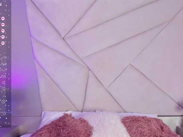 Live sex webcam photo for IrinaTannedd #278395659